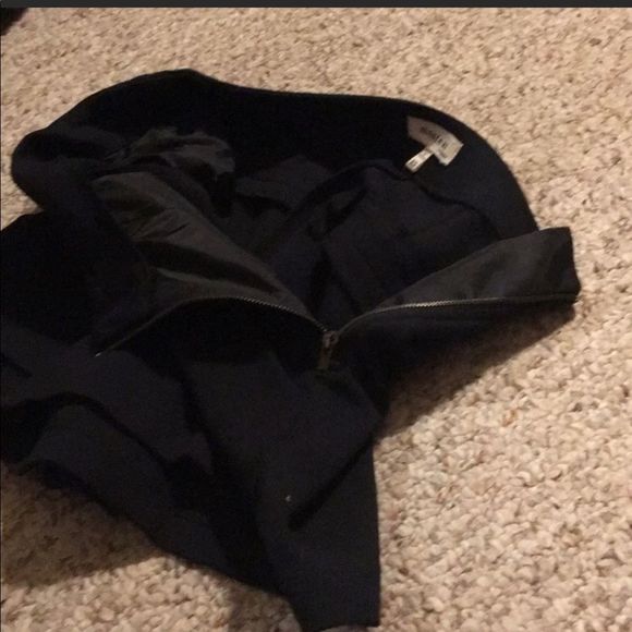 Monteau black side zip shorts with front pockets - Picture 4 of 4